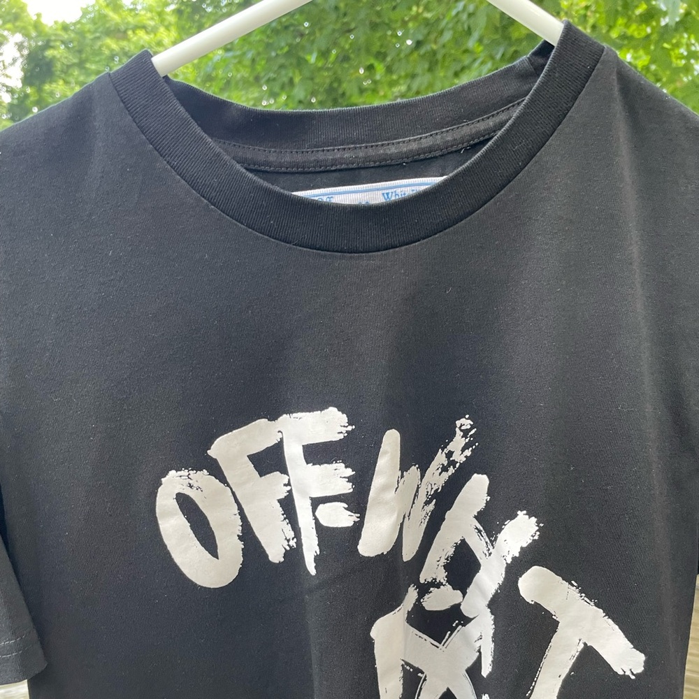 Off white tee